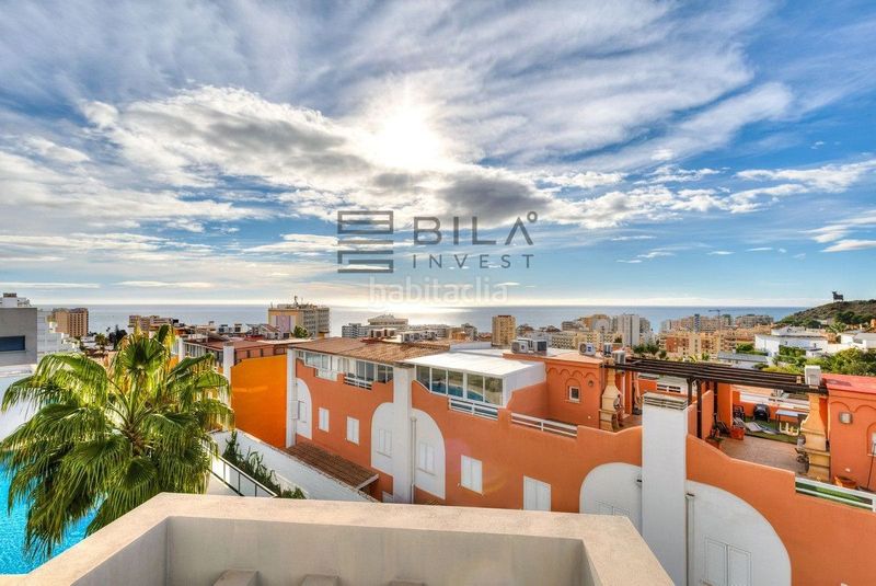 Foto 1935bd96-bfe7-42dc-81a6-e3ae34fc4def. Casa adossada amb aparcament piscina a Torreblanca del Sol Fuengirola