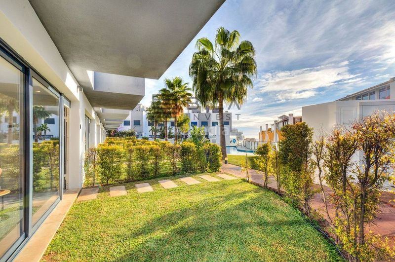 Foto d97f293d-a8e2-4355-ac22-26f12654ff61. Casa adossada amb aparcament piscina a Torreblanca del Sol Fuengirola