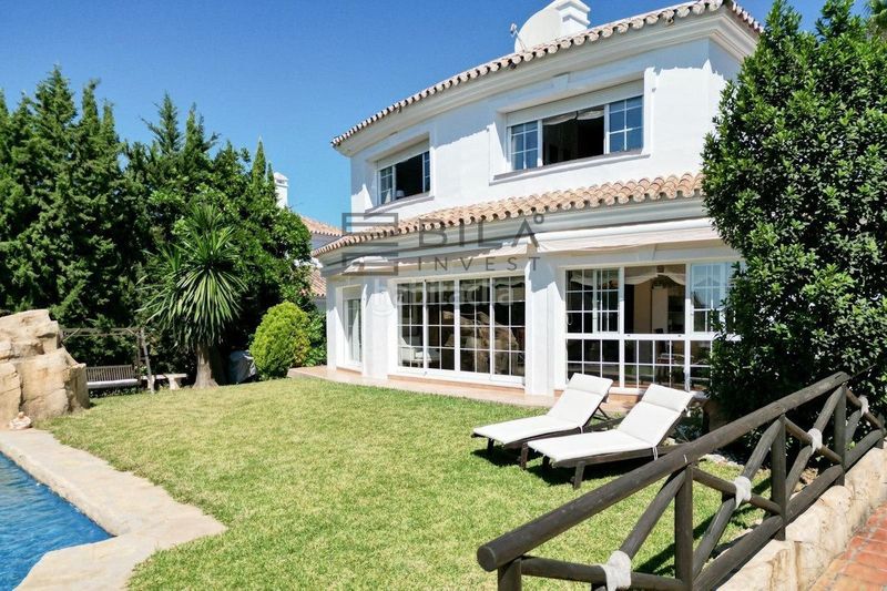 Foto 804411a3-b699-4aff-8cc8-6d6426668f5c. Xalet amb piscina a Mijas golf Mijas