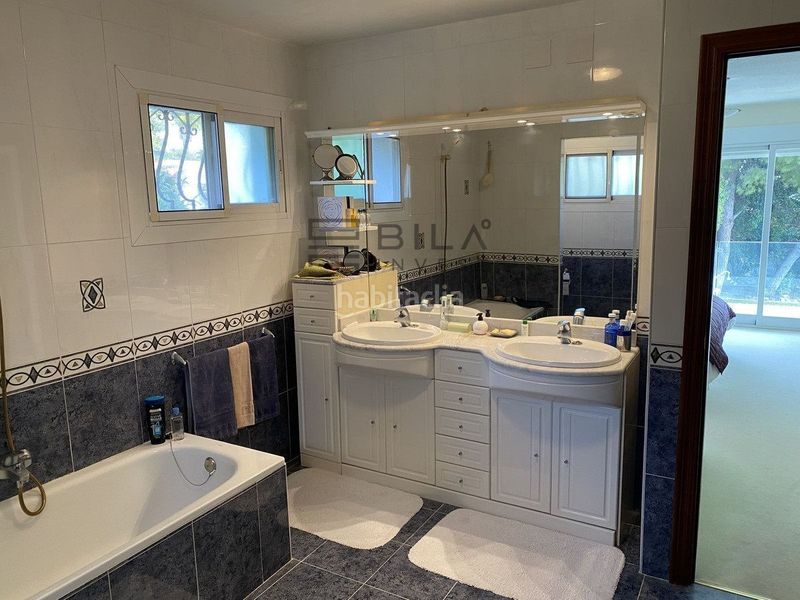 Foto f448c13c-e021-4d14-8393-b07006334780. Xalet amb aparcament piscina a Mijas pueblo Mijas