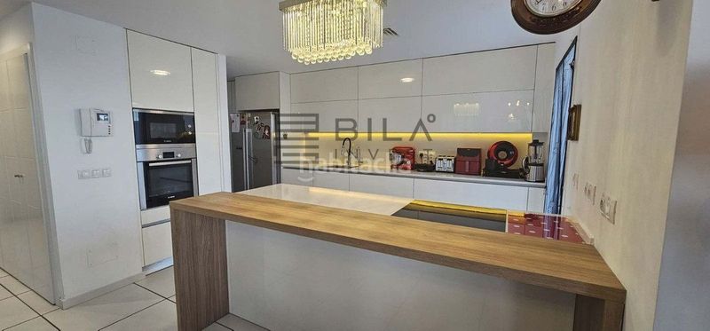 Foto 87bd8514-b8d0-4641-8afd-51aa8695203a. Chalet mit parking pool in Casablanca - La Viñuela Benalmádena