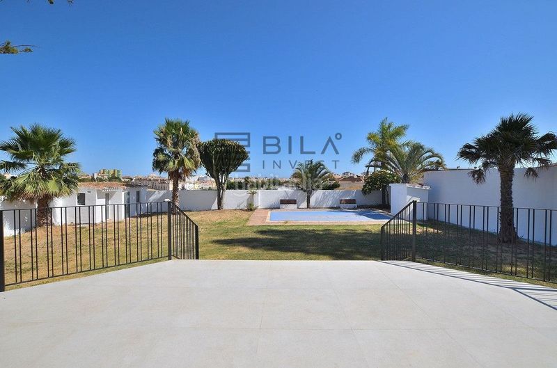 Foto f8b43af2-7c41-449e-be11-11043600525f. Xalet amb aparcament piscina a campo de Mijas Mijas