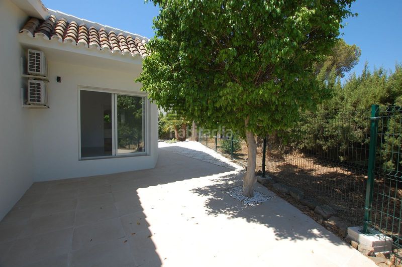 Foto 710d4a71-e401-4171-81fc-44ea2807f519. Chalet with parking pool in Hipódromo - Cerrado del Águila Mijas