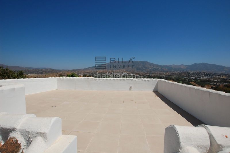 Foto 9fee47df-8d5e-45ce-83bc-07939391b979. Chalet with parking pool in Hipódromo - Cerrado del Águila Mijas