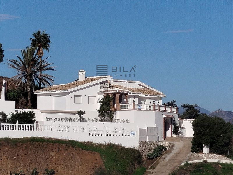Foto b38ff59d-61e7-49f3-9634-84e912a264c1. Chalet with parking pool in Hipódromo - Cerrado del Águila Mijas