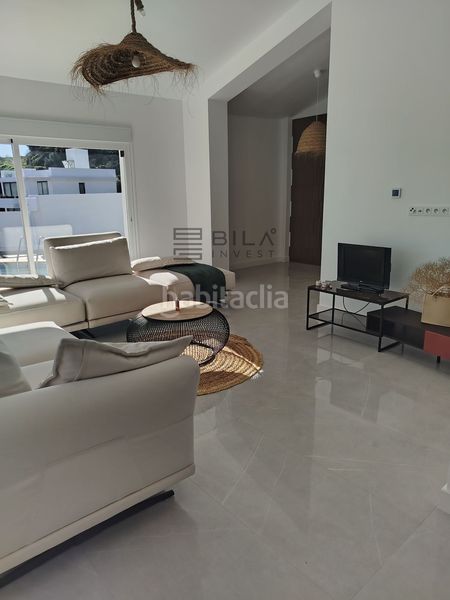 Foto c10d5bf5-a959-48c0-aec8-325ab5da26f7. Chalet with parking pool in Hipódromo - Cerrado del Águila Mijas
