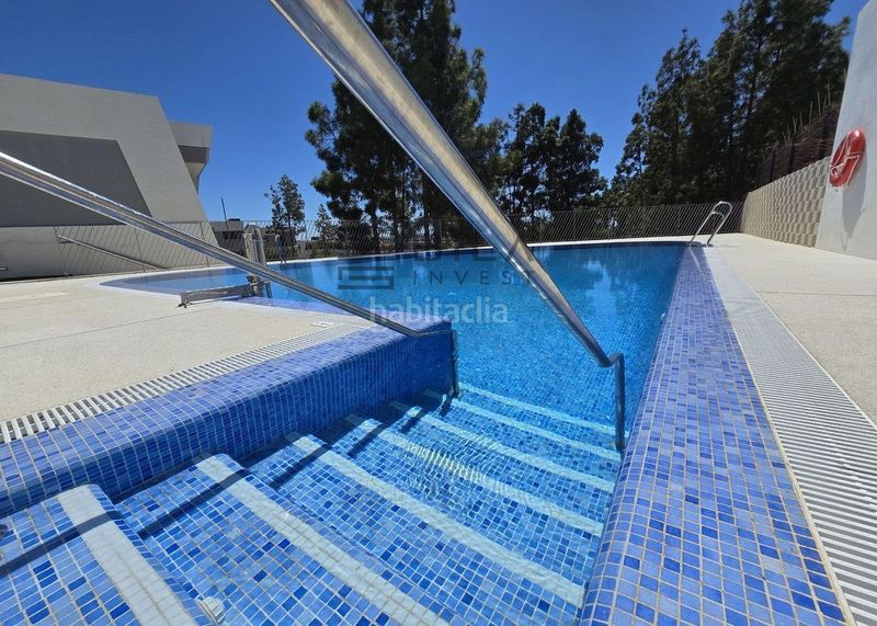 Foto a0b0481a-ec77-40f9-8422-a18dcc6ac85c. Casa adossada amb piscina a El Faro de Calaburra - Chaparral Mijas