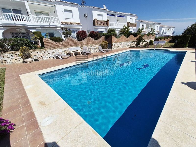 Foto 777ca654-400d-4006-bddd-d11cbb238868. Àtic amb piscina a El Faro de Calaburra - Chaparral Mijas