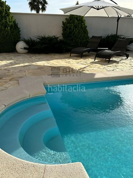 Foto 47fb8742-7624-4900-9bc2-0c660f50d5ea. Casa adossada amb aparcament piscina a Calahonda Mijas
