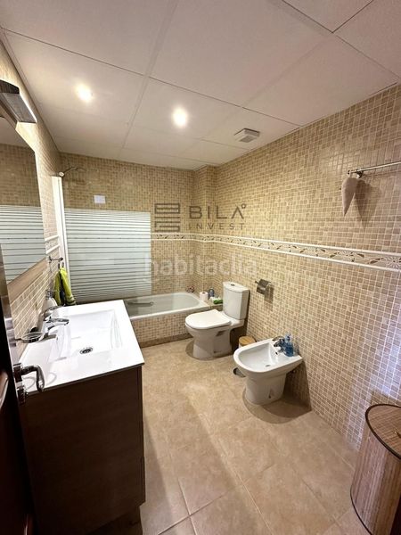 Foto 6be96c7a-a2bc-4fcc-b83b-421e4702b774. Casa adossada amb aparcament piscina a Calahonda Mijas