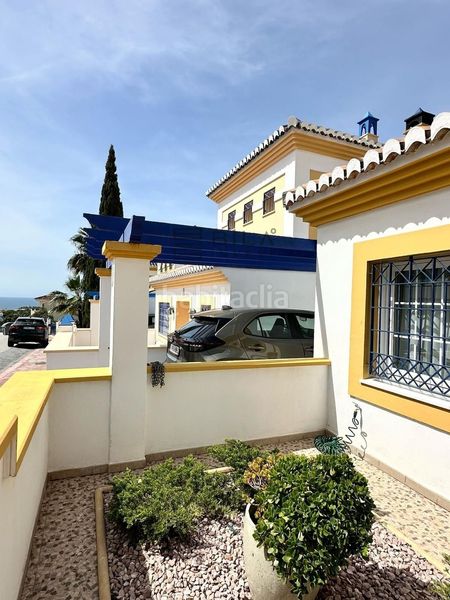 Foto eae9b654-0727-4622-a91b-81a946e180bf. Casa adossada amb aparcament piscina a Calahonda Mijas