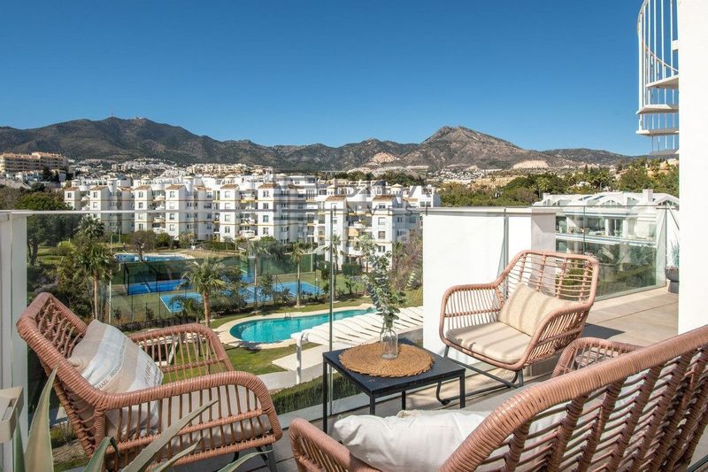 Foto c0abd0c0-67fa-4a62-958a-2220e38abb0d. Àtic amb piscina a Hacienda Torrequebrada Benalmádena