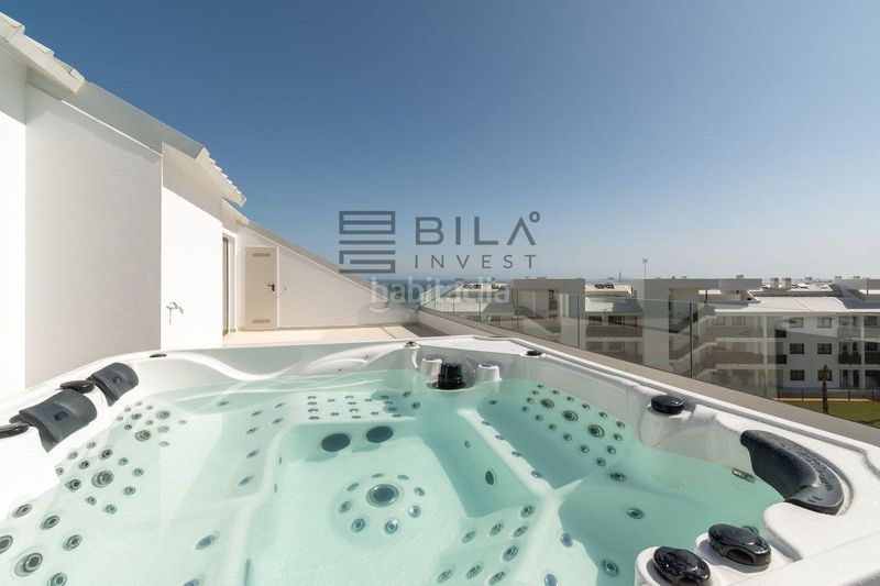 Foto dbbf9d05-822f-46d9-a826-f7a86f1ff404. Àtic amb piscina a El Higuerón Fuengirola