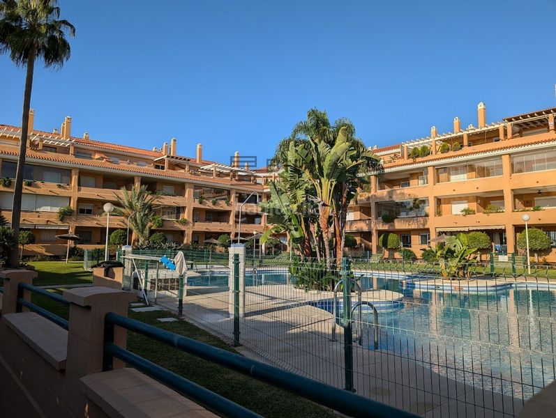 Foto 2e907cf3-a292-4a7a-abc4-4a2355336569. Àtic amb piscina a la cala Mijas Mijas