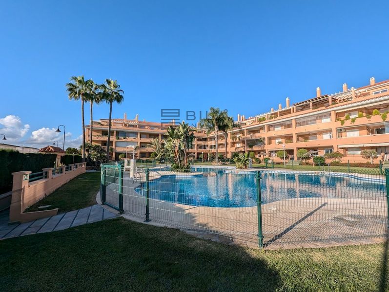 Foto c515ecd2-02c6-4c07-8024-7c335d513b5f. Àtic amb piscina a la cala Mijas Mijas