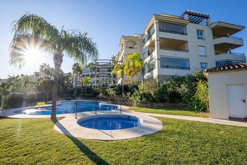 Foto 3c3b6caa-e48b-4931-b168-6c654521512e. Pis amb aparcament piscina a Mijas golf Mijas