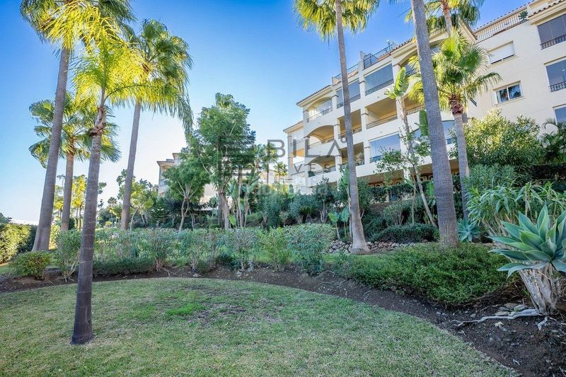 Foto 8d18a72e-d79c-4637-b003-0a6407282569. Pis amb aparcament piscina a Mijas golf Mijas