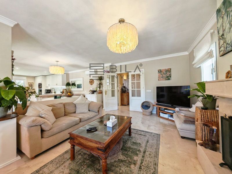 Foto 0c0e05bf-497d-4b31-bb7d-f7eead9e76bd. Xalet amb piscina a Calahonda Mijas