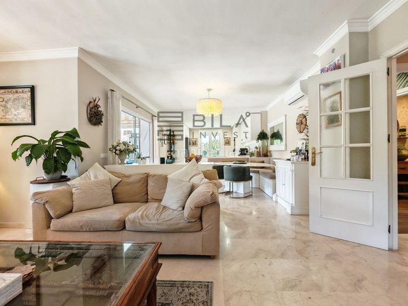 Foto bf7f4b13-0484-4370-8745-f2cfd039c468. Xalet amb piscina a Calahonda Mijas