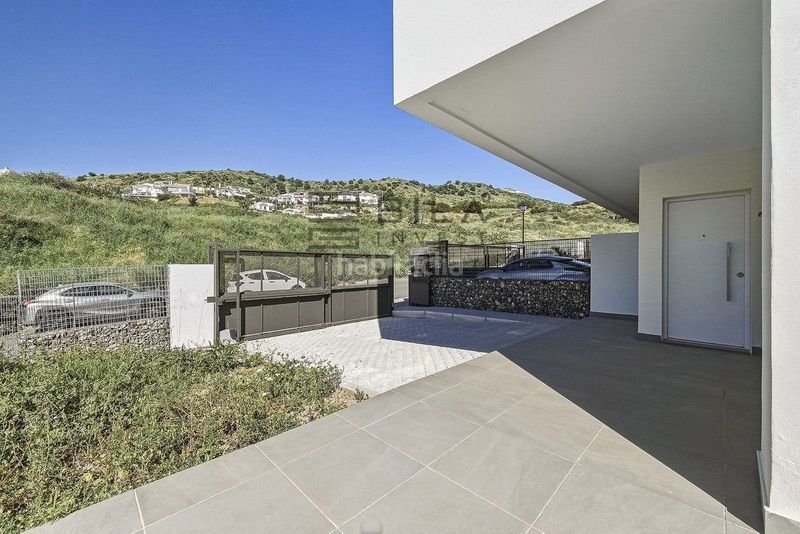 Foto def871cb-4279-48f3-88e7-425ab72990d1. Casa adossada amb piscina a Riviera del Sol Mijas