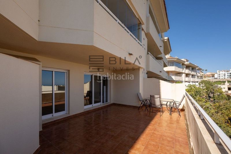 Foto abe5eaaf-2a62-48d5-916c-024a3ac526a5. Pis amb aparcament piscina a Calahonda Mijas