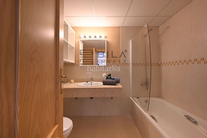 Foto ae71e7cb-8199-4205-b753-c702912ff7b2. Pis amb aparcament piscina a Calahonda Mijas