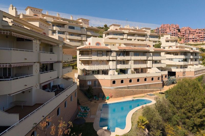 Foto c5431b94-97d8-4b8a-a7c1-3fdf103420cb. Pis amb aparcament piscina a Calahonda Mijas