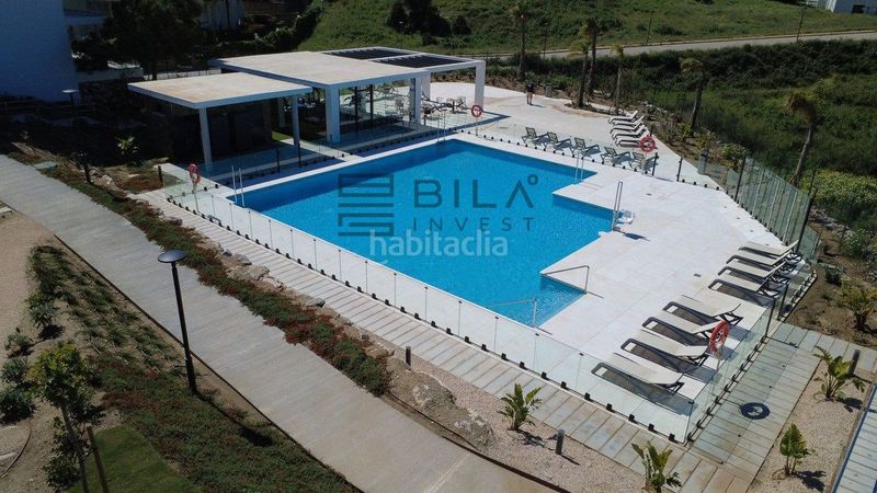 Foto d3274234-4b63-49e3-b6ff-3d24d9177877. Pis amb aparcament piscina a El Faro de Calaburra - Chaparral Mijas