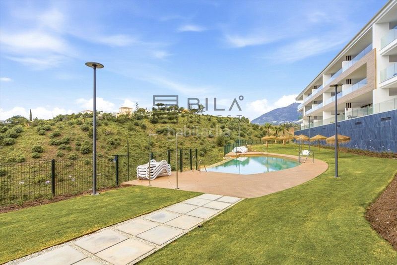 Foto f1f3d370-03ff-48c7-b5a6-cb35a402f426. Pis amb aparcament piscina a El Higuerón Fuengirola