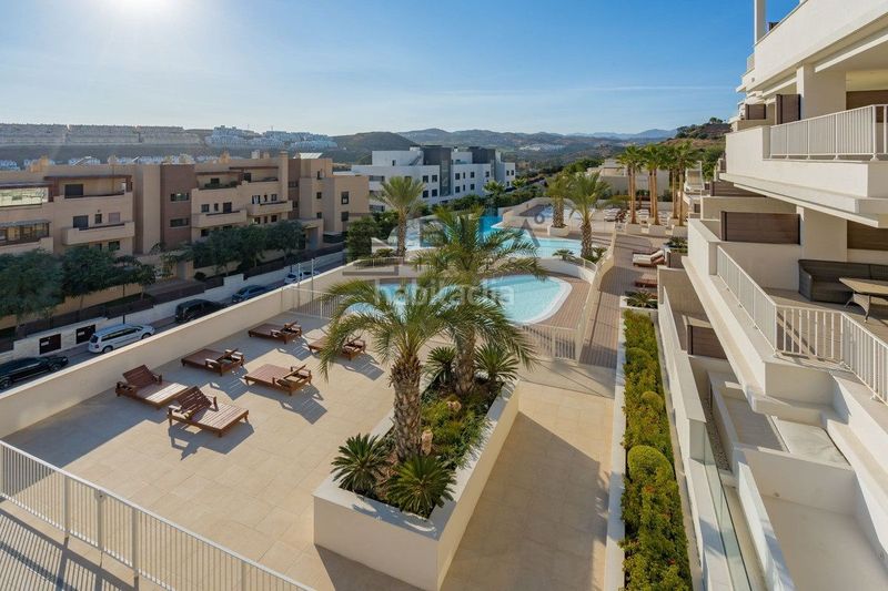 Foto a467db62-619e-48cf-a56d-a6c3603c2899. Pis amb aparcament piscina a la cala Mijas Mijas