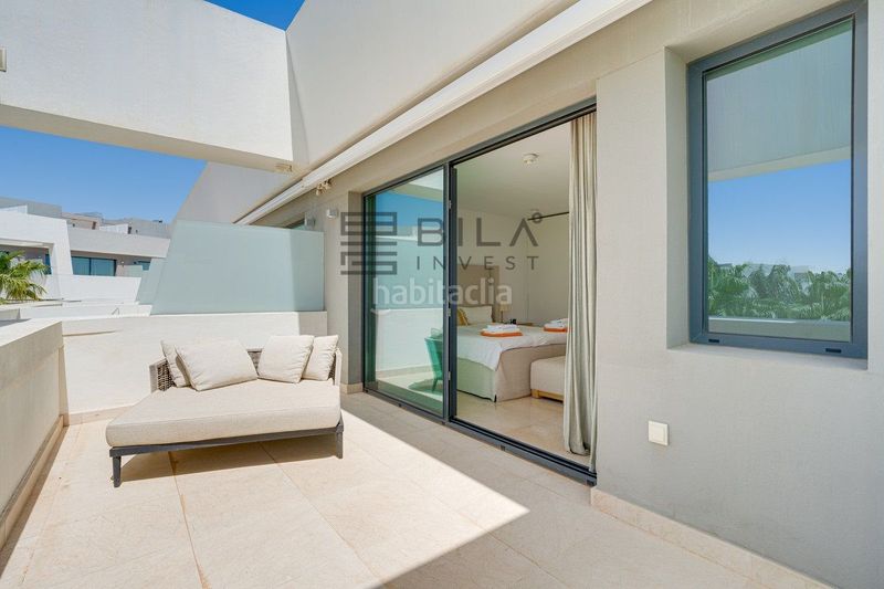 Foto d83bcaf5-35aa-40d9-9ae9-5223a9cb3e0c. Casa adossada amb aparcament piscina a la cala Mijas Mijas