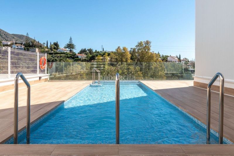 Foto 4da0eeba-1b68-424e-b189-1996b6e7b487. Pis amb aparcament piscina a Torreblanca del Sol Fuengirola