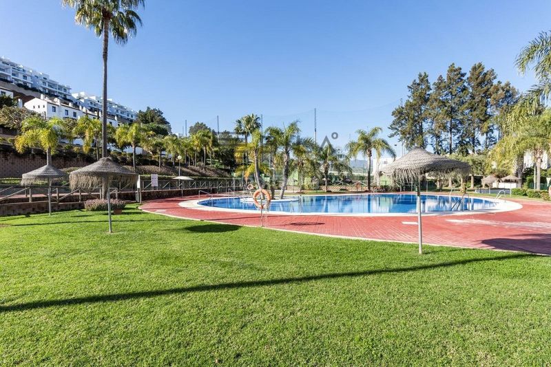 Foto 1cf813c2-6e75-46b3-ade7-0490d64e178a. Pis amb aparcament piscina a la cala Mijas Mijas