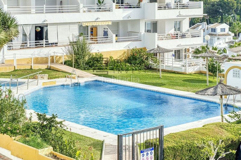 Foto cd6abc9a-f6b8-4ba8-ad61-3fcf76e89a56. Àtic amb piscina a Riviera del Sol Mijas