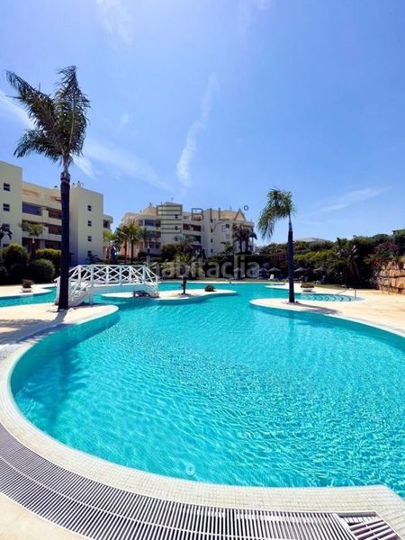 Foto d88b3e04-af9a-4279-96c3-81f734f3bdbc. Pis amb aparcament piscina a El Faro de Calaburra - Chaparral Mijas