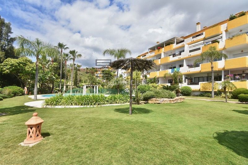 Foto 0b2c4cd2-03cc-4171-92ab-1bf7b203c214. Pis amb aparcament piscina a Riviera del Sol Mijas
