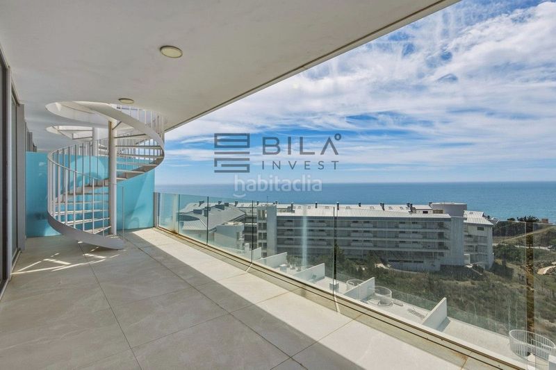 Foto 7a0d9e39-e7ff-4f74-b4cc-3bc46d59757c. Àtic amb piscina a Las Gaviotas - Carvajal Fuengirola
