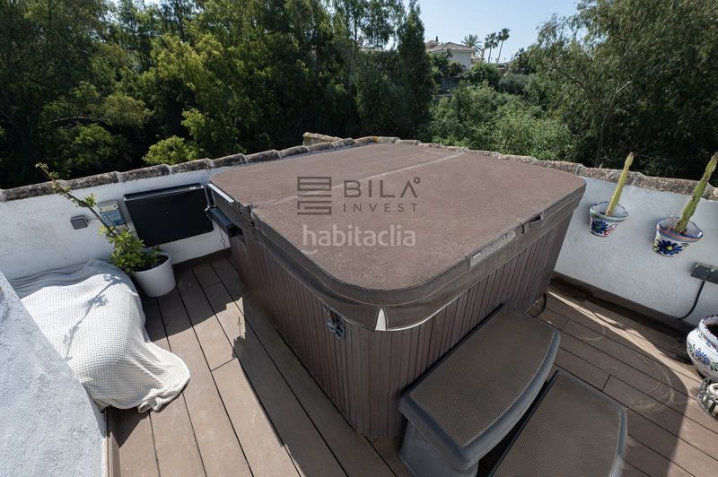 Foto d7a7e125-3b66-402e-9773-df167455144c. Casa adossada amb piscina a Calahonda Mijas