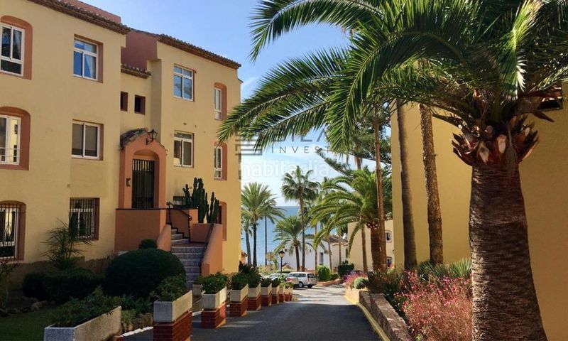 Foto a37c0ad4-1d2e-42ee-80a7-137adf6bf5e9. Pis amb aparcament piscina a Calahonda Mijas