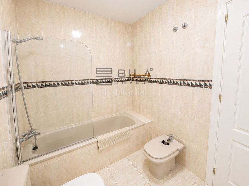 Foto c066d97c-68b8-403a-ab32-46f433c07e7b. Pis amb piscina a Calahonda Mijas