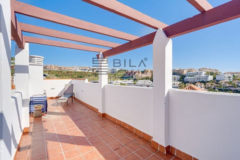 Foto 7d757242-b42a-4288-9a67-dbfb87977c65. Àtic amb piscina a Riviera del Sol Mijas