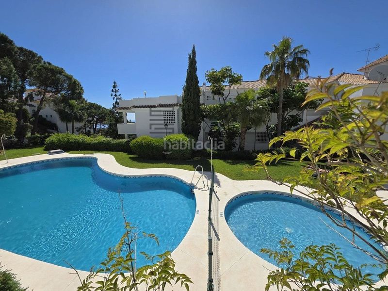 Foto 6cbeae5d-d8ed-44e3-b9a8-e18347ddf2e0. Pis amb aparcament piscina a Calahonda Mijas