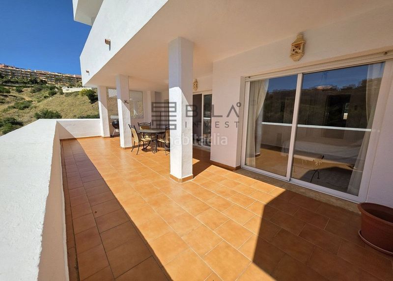 Foto f32cd7d4-b414-4ed7-999b-1f7841e4eb80. Pis amb aparcament piscina a Calahonda Mijas