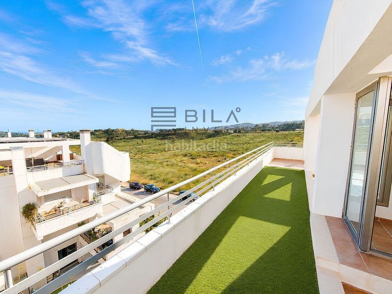 Foto c7127c2a-85db-48c9-b95b-3c3bb69b81c9. Àtic amb piscina a La Cala Golf - Lagar Martell Mijas