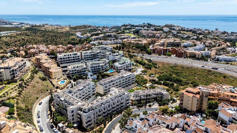 Foto eacf4ad3-9b39-48c2-a1ea-ef80dd7261ce. Pis amb aparcament piscina a Riviera del Sol Mijas
