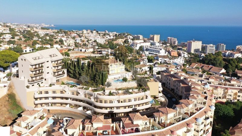 Foto 1f35a625-5f2b-4baf-a264-57052022ab6d. Pis amb aparcament piscina a Torreblanca del Sol Fuengirola