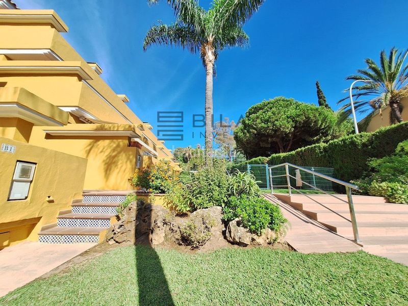 Foto 5f53b3b1-734e-4bbc-bbd7-4035a6850779. Àtic amb piscina a Romana Playa Marbella
