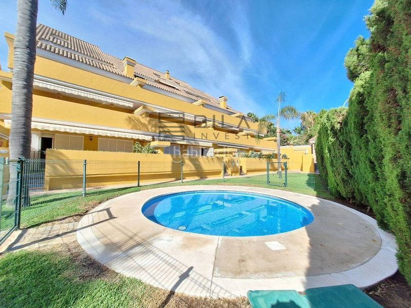 Foto 7a2d542b-941a-4db8-8980-03b9b29a7bc7. Àtic amb piscina a Romana Playa Marbella