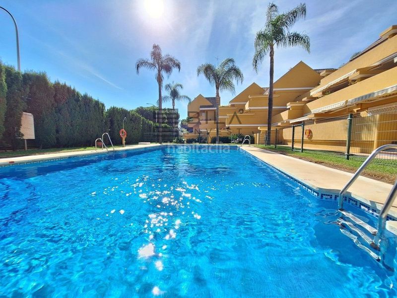 Foto b3d4f979-9106-4090-9356-b7629118654e. Àtic amb piscina a Romana Playa Marbella