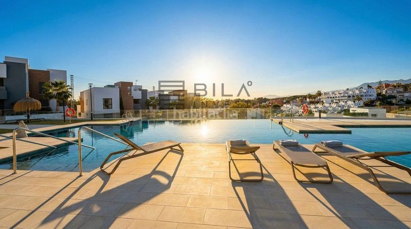 Foto cb92527b-4c1b-4c72-9d3d-9e276f81e08e. Àtic amb piscina a Cabopino - Artola Marbella